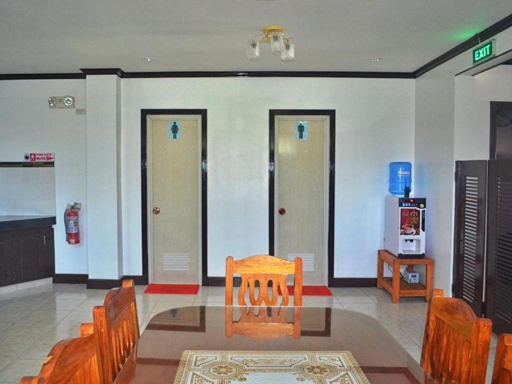 Mayon Backpackers Hostel Legazpi City Exteriör bild